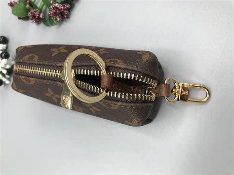 louis vuitton key bag|louis vuitton coin keychain.